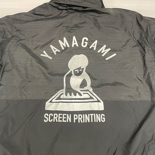 段差のあるアウターへのプリント1